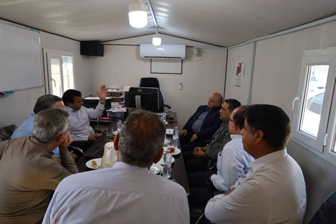 CEO of NIPeC visits Shahr Babak Complex Hotel Project (8)