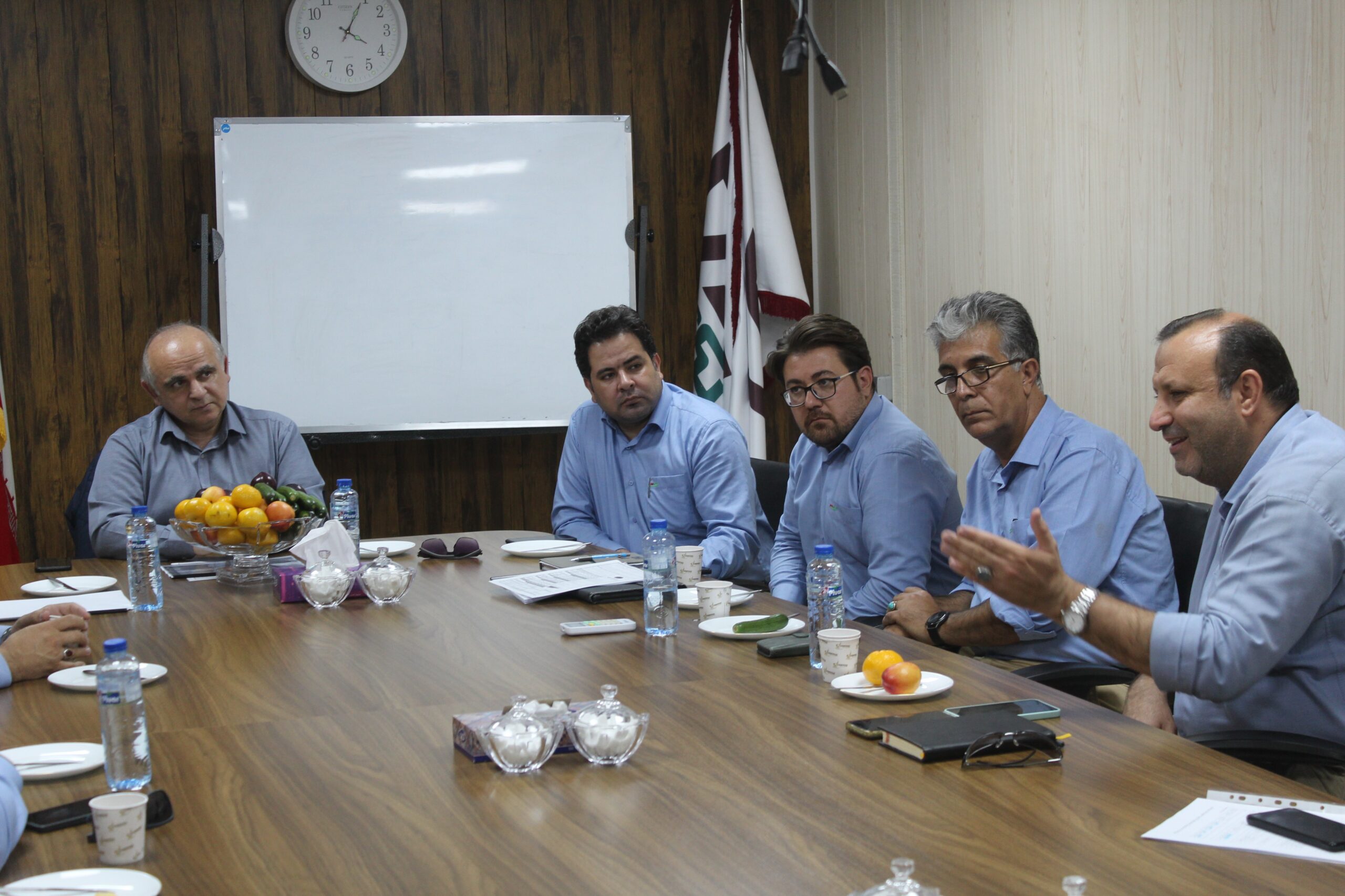 The presence of the CEO of NIPAC Engineering Company in a specialized meeting (2)