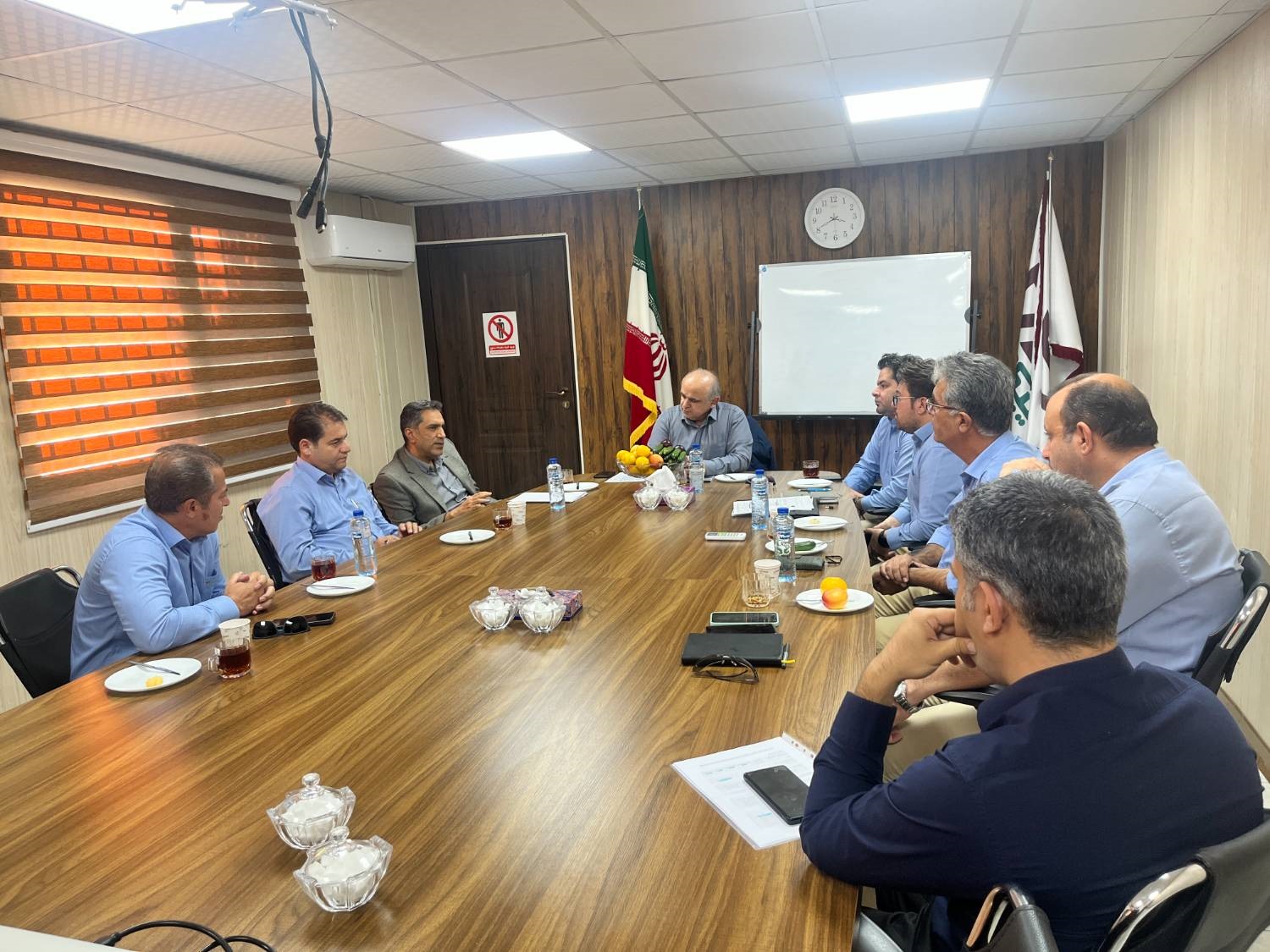 The presence of the CEO of NIPAC Engineering Company in a specialized meeting (5)