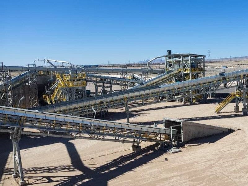 واحد سنگ‌شکن کارخانه آهک خاتون‌آباد راه‌اندازی شد