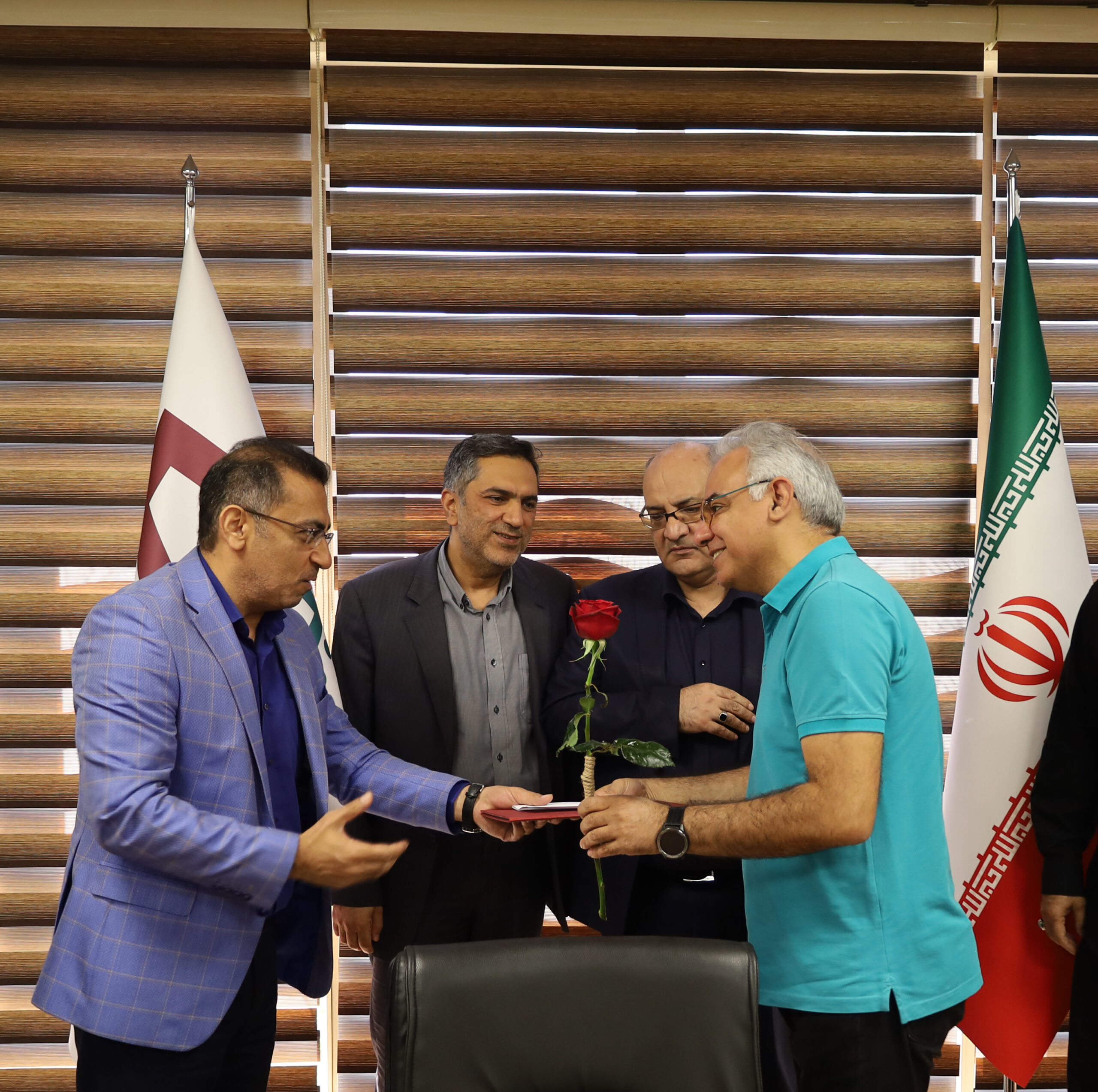 تکریم بازنشستگان شرکت مهندسی نیپک